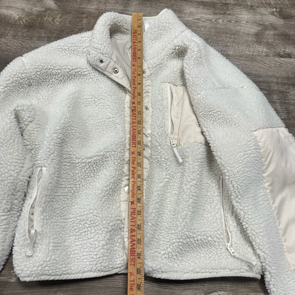 Fabletics Sherpa Button Front Jacket Size Medium - Picture 3 of 6